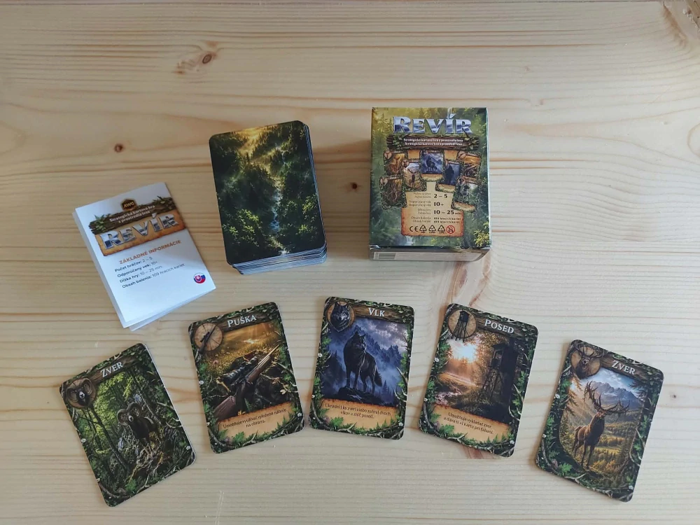 REVÍR – poľovnícka a prírodná strategická kartová hra